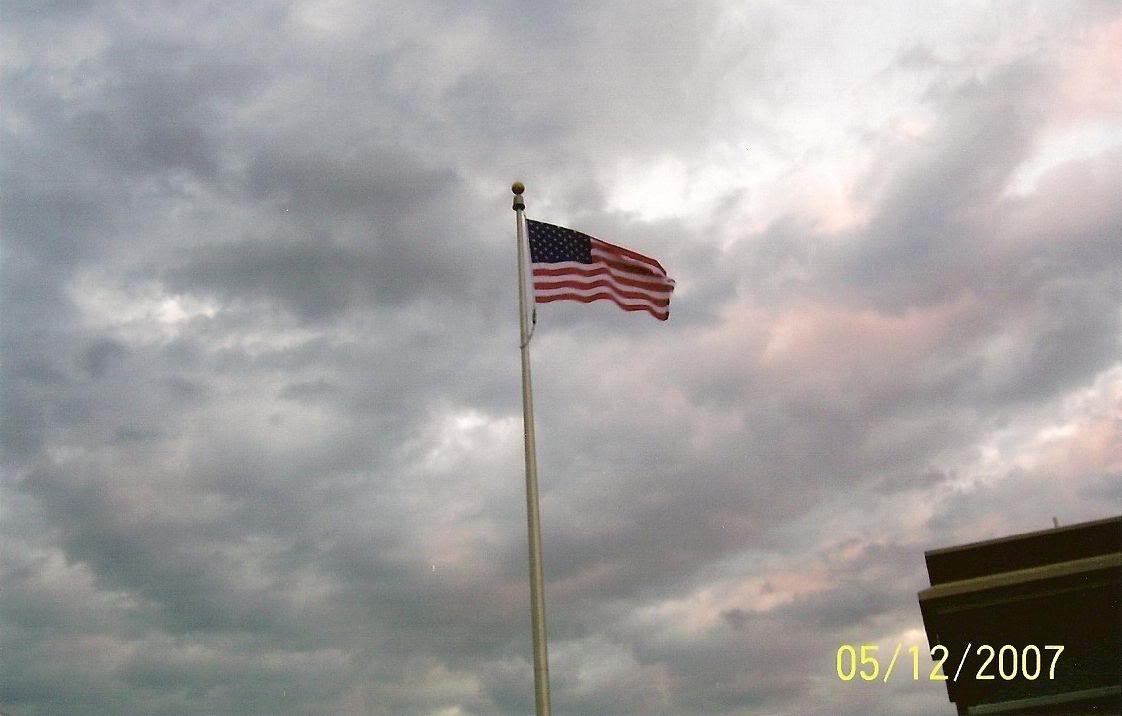 US Flag in Ooltewah.jpg